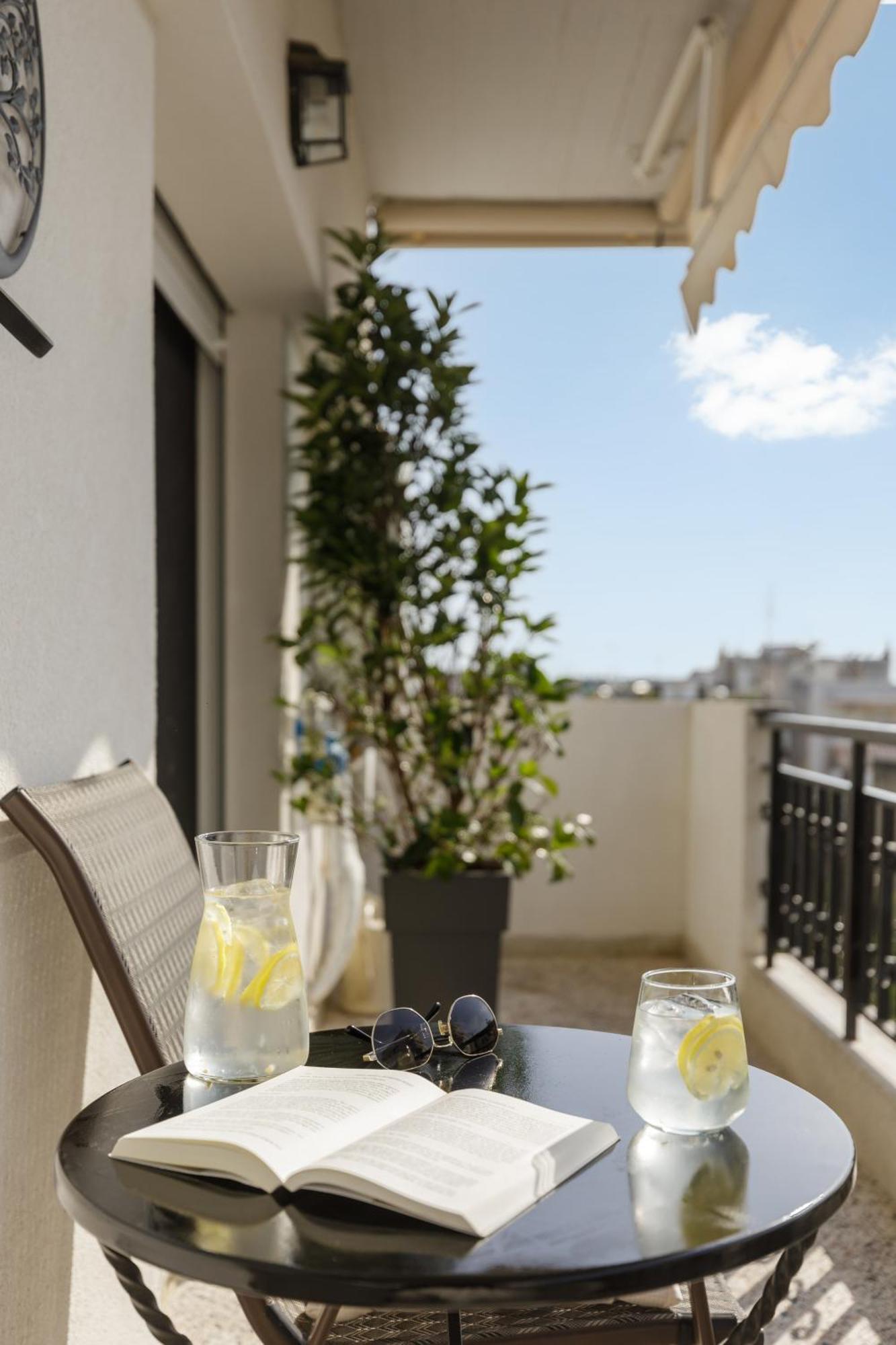 53 Central Luxury Apartment Kalamaria Thessaloniki Exterior foto